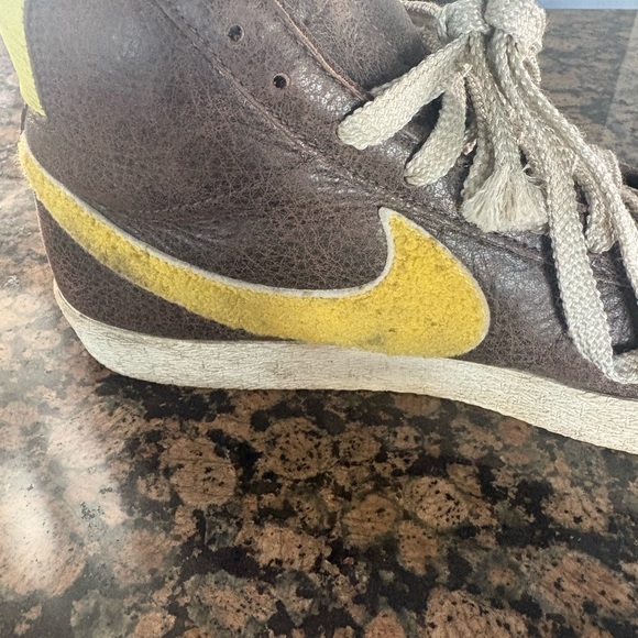 Nike shoes main image 9